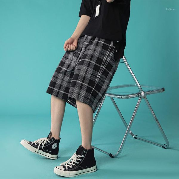 men's summer shorts size stripe plaid fashion men straight loose casual trousers brand high quality, White;black
men's summer shorts size stripe plaid fashion men straight loose casual trousers brand high quality, White;black