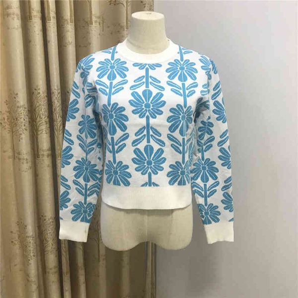 2022 factory wholesale new model early autumn round neck daisy blue loose pullover women's sweater, White;black
2022 factory wholesale new model early autumn round neck daisy blue loose pullover women's sweater, White;black