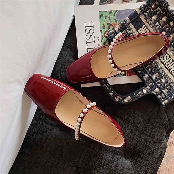 2021 new 21 m light family mouth button pearl leather patent leather square head medium heel sweet mary jane thick heel shoes yw f75e, Black
2021 new 21 m light family mouth button pearl leather patent leather square head medium heel sweet mary jane thick heel shoes yw f75e, Black