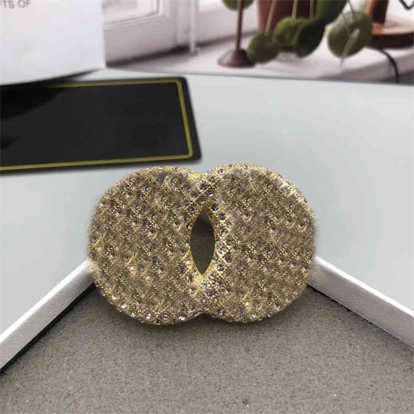 new korean chain inlaid pearl brooch fashion girl clothing accessories pin simple small fragrance collar 5160q, Gray
new korean chain inlaid pearl brooch fashion girl clothing accessories pin simple small fragrance collar 5160q, Gray
