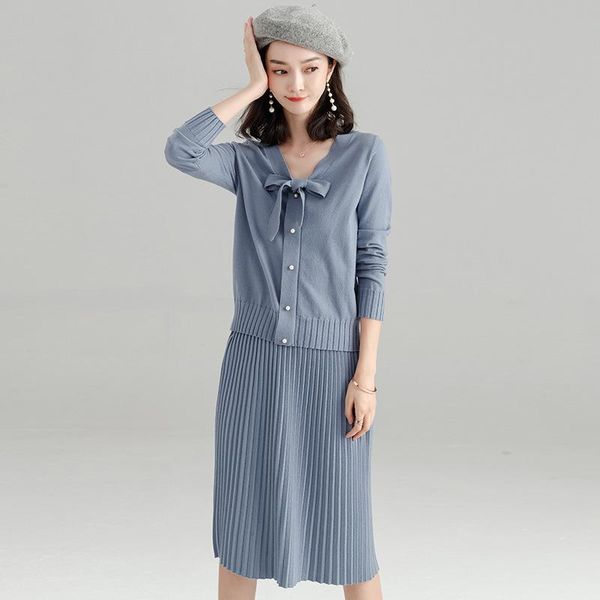 women's tracksuits elegant women knitted sweater dress cardigan skirt set pleated long sleeves v neck knee length autumn winter f830c, Gray
women's tracksuits elegant women knitted sweater dress cardigan skirt set pleated long sleeves v neck knee length autumn winter f830c, Gray