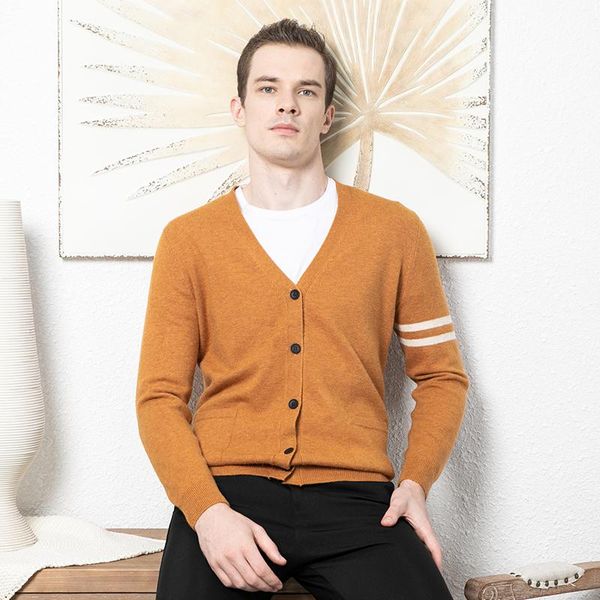 men's sweaters leisure man knitwear 2021 autumn fashion stripes sweater cardigan male v-neck long sleeve knit coat button up, White;black
men's sweaters leisure man knitwear 2021 autumn fashion stripes sweater cardigan male v-neck long sleeve knit coat button up, White;black