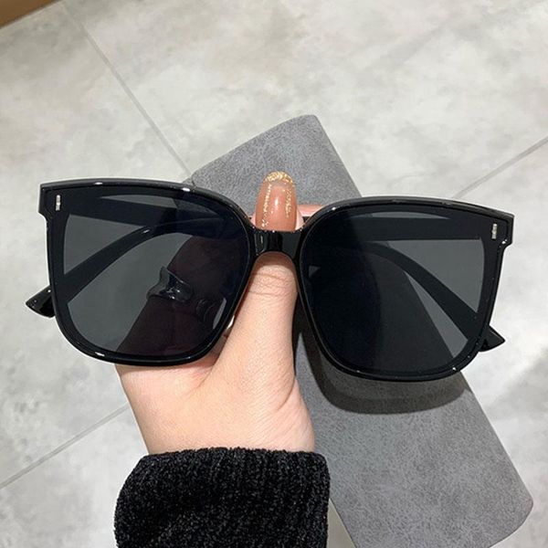 classic vintage fashion sunglasses square shape large frame women men retro black luxury sun glasses goggle oculos uv400, White;black
classic vintage fashion sunglasses square shape large frame women men retro black luxury sun glasses goggle oculos uv400, White;black