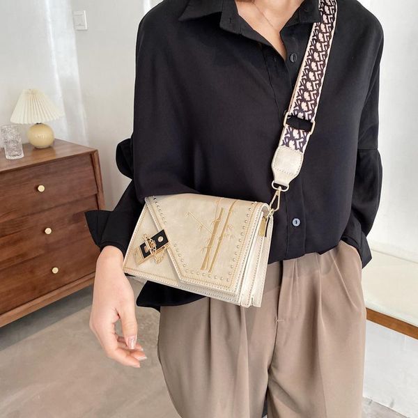 evening bags handbags messenger bag female net red texture western style small square lipstick1
evening bags handbags messenger bag female net red texture western style small square lipstick1
