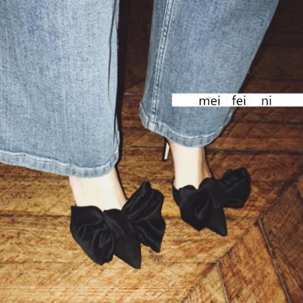 dress shoes 2021 spring women's pointed high heels bowknot mules can be customized 42-44 size, Black
dress shoes 2021 spring women's pointed high heels bowknot mules can be customized 42-44 size, Black