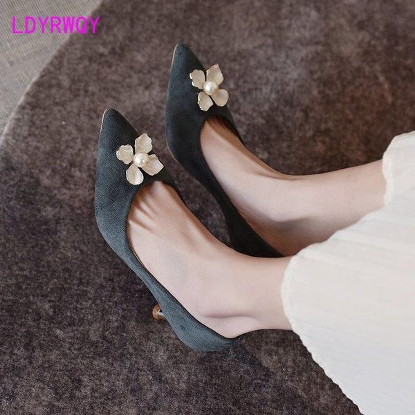 korean version pointed head shallow mouth women's fine suede fashion single shoes dress, Black
korean version pointed head shallow mouth women's fine suede fashion single shoes dress, Black