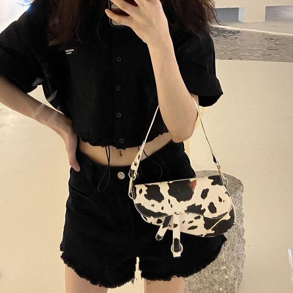cow baguette underarm shoulder american retro crossbody handbag female waist bags
cow baguette underarm shoulder american retro crossbody handbag female waist bags