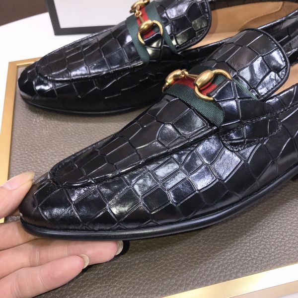 luxury italian mens oxford shoes fashion designer plaid print genuine leather black white lace up wedding office suit dress shoe for men
luxury italian mens oxford shoes fashion designer plaid print genuine leather black white lace up wedding office suit dress shoe for men