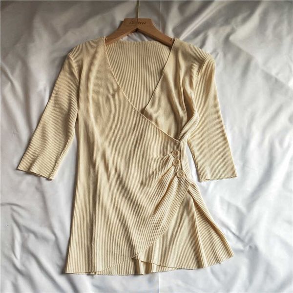 women's summer clothes knit short sleeve tshirt v neck solid women clothing y2k 210709, White
women's summer clothes knit short sleeve tshirt v neck solid women clothing y2k 210709, White