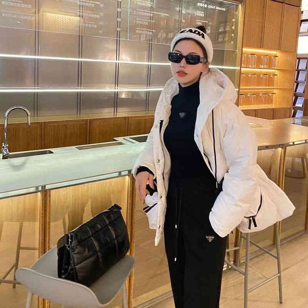 design version p family slim bottomed blouse women's autumn winter new versatile semi high collar sweater warm pullover, White
design version p family slim bottomed blouse women's autumn winter new versatile semi high collar sweater warm pullover, White