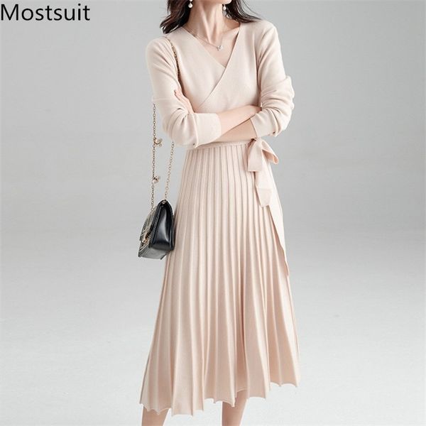 autumn korean fashion knitted long dress women sleeve v-neck belted pleated dresses elegant solid female vestidos 210518, Black;gray
autumn korean fashion knitted long dress women sleeve v-neck belted pleated dresses elegant solid female vestidos 210518, Black;gray