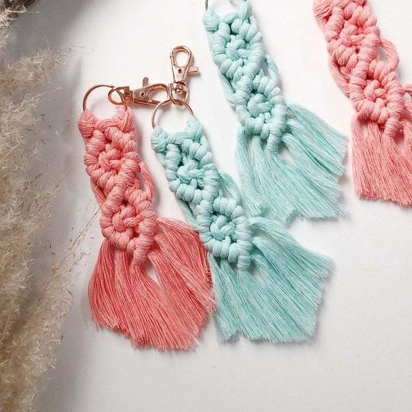 keychains 2021 fashion colorful tassel handmade fish tail bag macrame wooden beads tie bohemian hanging key holder women jewelry, Silver
keychains 2021 fashion colorful tassel handmade fish tail bag macrame wooden beads tie bohemian hanging key holder women jewelry, Silver