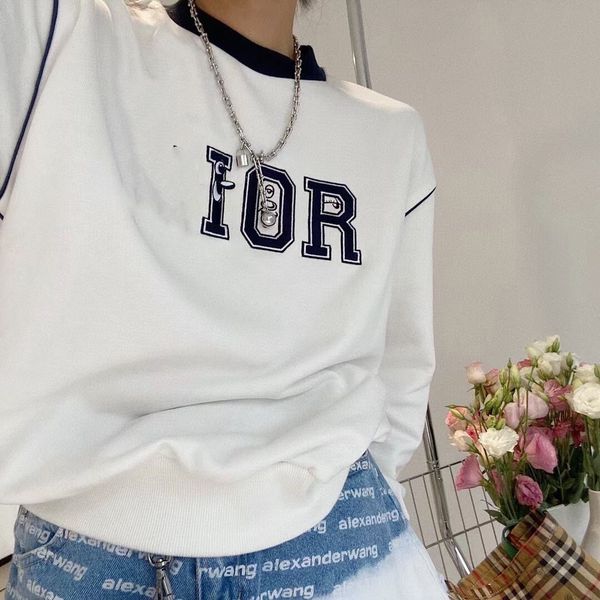 family's 2021 autumn new embroidered letter brace couple's sweater for men and women, Black
family's 2021 autumn new embroidered letter brace couple's sweater for men and women, Black
