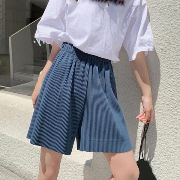 women's shorts 2021 harajuku summer solid women high waist color wide leg pleated loose short pants for sports, White;black
women's shorts 2021 harajuku summer solid women high waist color wide leg pleated loose short pants for sports, White;black