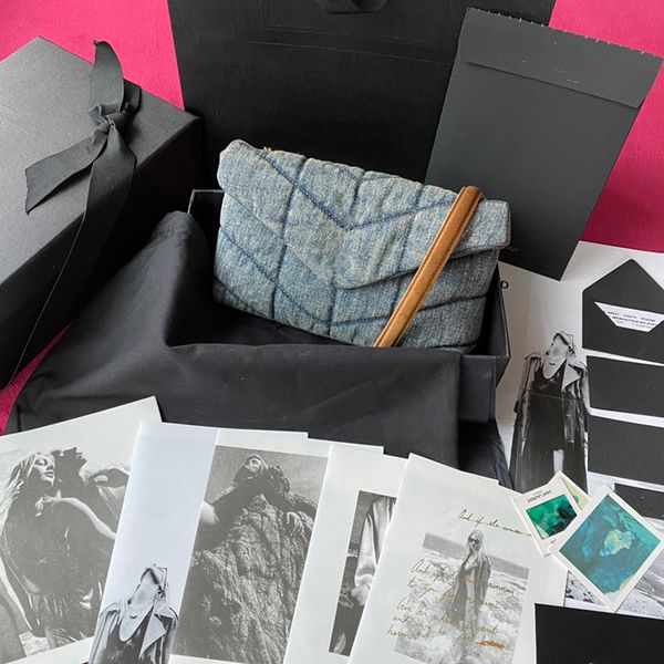 mini real leather luxurys designers chain shoulder bags denim desginer handbags women tote bag for men size 23x15.5x5.8cm
mini real leather luxurys designers chain shoulder bags denim desginer handbags women tote bag for men size 23x15.5x5.8cm