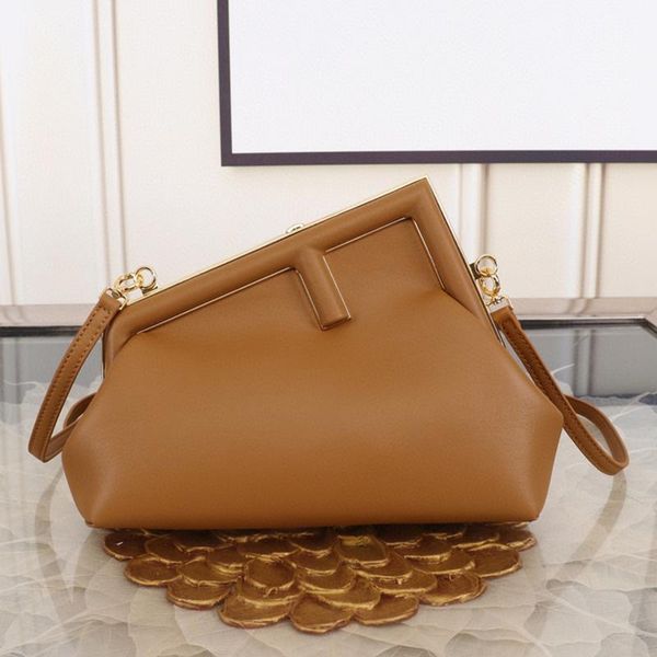 evening bags retro contrasting color design style metal hemming irregular leather clutch bag ladies fashion single shoulder messenger
evening bags retro contrasting color design style metal hemming irregular leather clutch bag ladies fashion single shoulder messenger