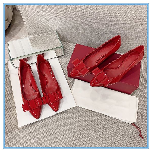 2021 luxury women's sandals designer leisure shoes summer outdoor party ladies brand platform shoe's arcade non-slip flat sneakers, Black 
2021 luxury women's sandals designer leisure shoes summer outdoor party ladies brand platform shoe's arcade non-slip flat sneakers, Black