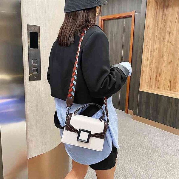 fashionable new autumn 2020 women's messenger net red pu leather portable one shoulder small square bag
fashionable new autumn 2020 women's messenger net red pu leather portable one shoulder small square bag