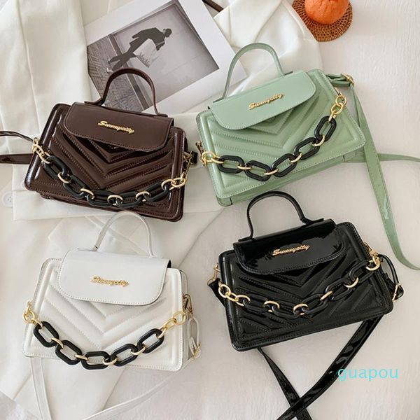 evening bags luxurious messenger bag fashion women thick chain pu leather weave embroidery handbags
evening bags luxurious messenger bag fashion women thick chain pu leather weave embroidery handbags