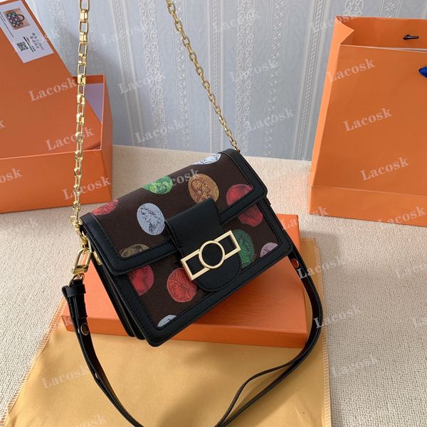 dauphine graffiti designer handbags womens tote ladies shoulder bags classic letters chain crossbody bag with box
dauphine graffiti designer handbags womens tote ladies shoulder bags classic letters chain crossbody bag with box