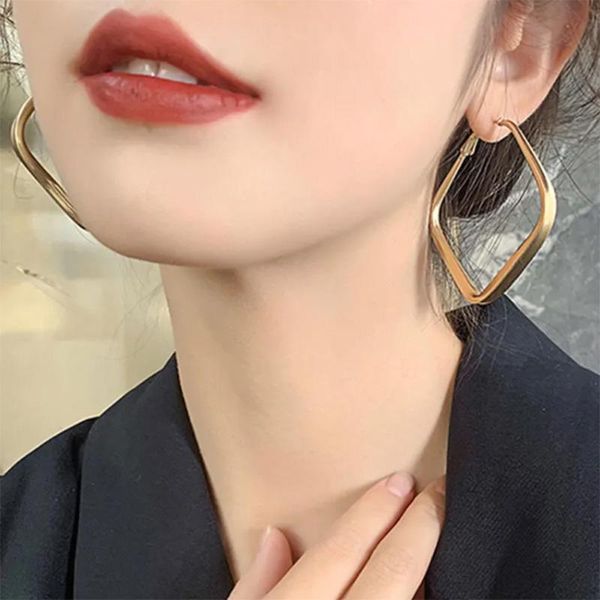 hoop & huggie elegant and fashionable metal earrings 2021 retro geometric women jewelry gifts, Golden;silver
hoop & huggie elegant and fashionable metal earrings 2021 retro geometric women jewelry gifts, Golden;silver