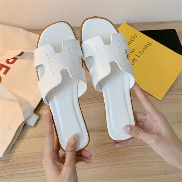 slippers 2021 women summer black white slipper flat sandals casual beach flip-flops eur 35-41
slippers 2021 women summer black white slipper flat sandals casual beach flip-flops eur 35-41