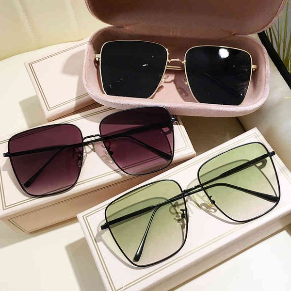 sunglasses 2021 green oversized women brand design 90s vintage square metal frame fashion gradient lens sun glasses female s275, White;black
sunglasses 2021 green oversized women brand design 90s vintage square metal frame fashion gradient lens sun glasses female s275, White;black