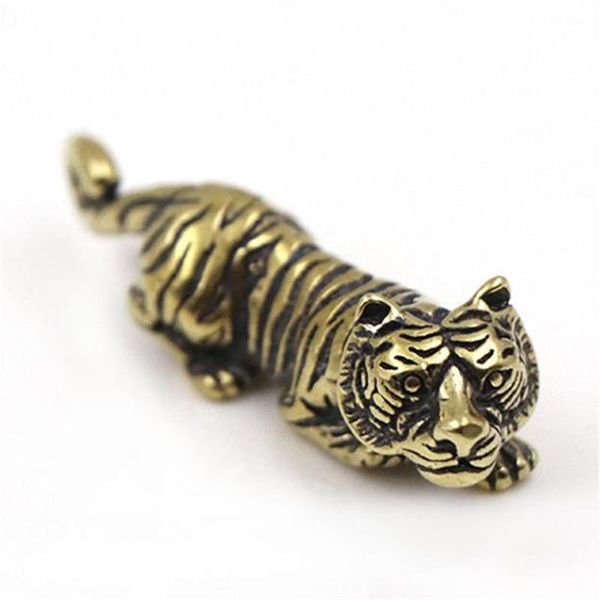 mini tiger casting animal figurine retro style metal sculpture home office room deskdecoration collect ornaments gift decorative objects
mini tiger casting animal figurine retro style metal sculpture home office room deskdecoration collect ornaments gift decorative objects