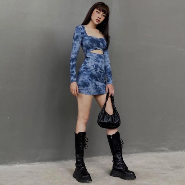casual dresses european and american wind 2021 independent station autumn street fashion print long-sleeved square collar hollow dress woman, Black;gray
casual dresses european and american wind 2021 independent station autumn street fashion print long-sleeved square collar hollow dress woman, Black;gray