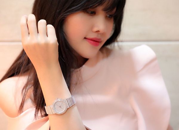 bs 2021 new high-quality ladies chronograph watch japanese movement luxury full diamond rose gold waterproof dress, Slivery;golden
bs 2021 new high-quality ladies chronograph watch japanese movement luxury full diamond rose gold waterproof dress, Slivery;golden