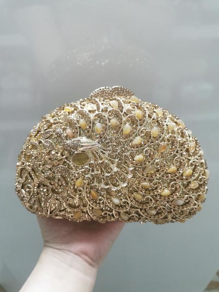 evening bags gold silver female woman rhinestone gift peacock diamond bag lady clutch purse for wedding bridal stone elegant handbag
evening bags gold silver female woman rhinestone gift peacock diamond bag lady clutch purse for wedding bridal stone elegant handbag