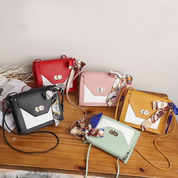 female 2021 new summer korean silk scarf buckle small square bag fashion single shoulder diagonal bag
female 2021 new summer korean silk scarf buckle small square bag fashion single shoulder diagonal bag