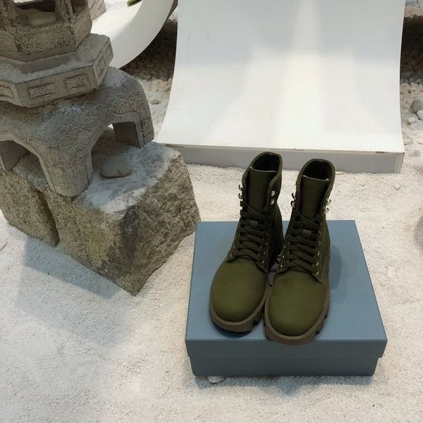 2021 platform casual shoes multi tail triple black white reflect laser red sequin dust pink women trainers sneakers
2021 platform casual shoes multi tail triple black white reflect laser red sequin dust pink women trainers sneakers
