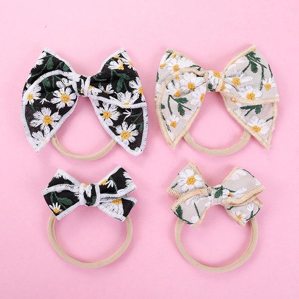 hair accessories daisy embroided baby headband nylon bowknot girls hairband lovely flower scrunchie stretchy children autumn head band acces, Slivery;white
hair accessories daisy embroided baby headband nylon bowknot girls hairband lovely flower scrunchie stretchy children autumn head band acces, Slivery;white