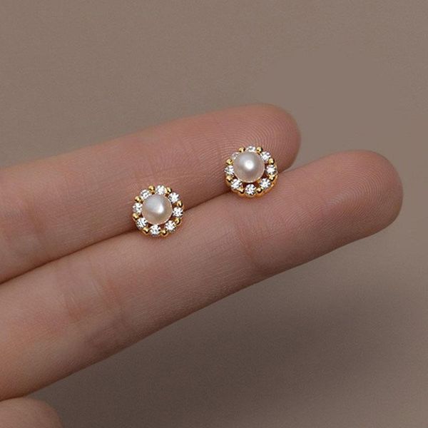 gorgeous 925 sterling silver charming zircon round pearl stud earrings for women korean chic wedding party jewelry, Golden;silver
gorgeous 925 sterling silver charming zircon round pearl stud earrings for women korean chic wedding party jewelry, Golden;silver