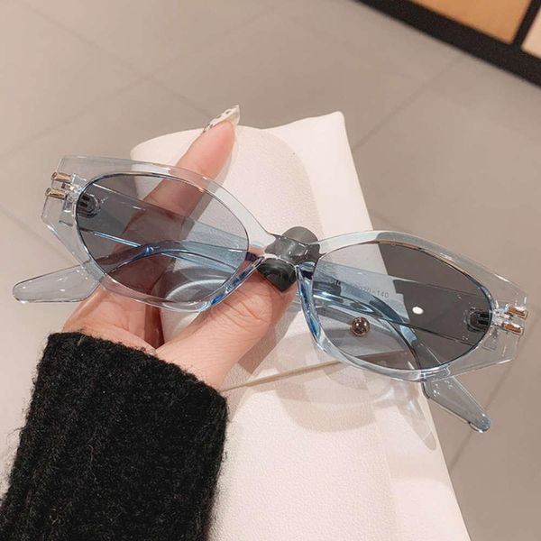 uncommon small square gradient sunglass for women 2021 new fashion brand brown white sunglass men unique strip leg shad, White;black
uncommon small square gradient sunglass for women 2021 new fashion brand brown white sunglass men unique strip leg shad, White;black