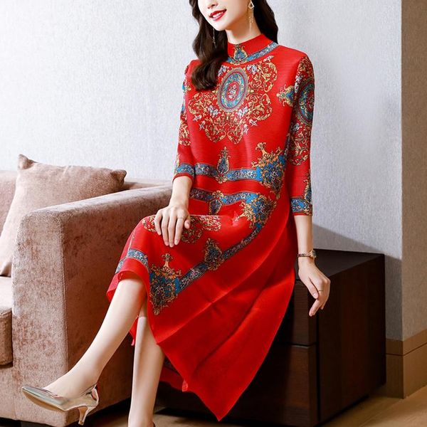 casual dresses miyak pleated vintage print elegant knee length dress women autumn three-quarter sleeve half high neck loose lady, Black;gray
casual dresses miyak pleated vintage print elegant knee length dress women autumn three-quarter sleeve half high neck loose lady, Black;gray
