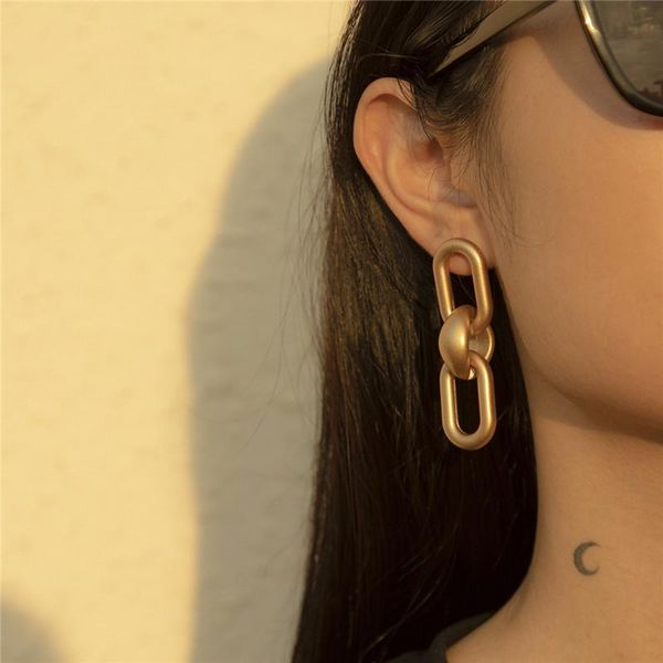 stud korean version fashion temperament of ccb chain geometric earrings female high-end elegant cold style oval interlocking, Golden;silver
stud korean version fashion temperament of ccb chain geometric earrings female high-end elegant cold style oval interlocking, Golden;silver
