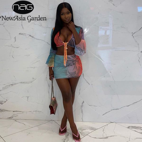 newasia tie dye two piece outfits print v neck flare sleeve tshirt stretch short skirt and set women chic beach party wear 210413, White 
newasia tie dye two piece outfits print v neck flare sleeve tshirt stretch short skirt and set women chic beach party wear 210413, White