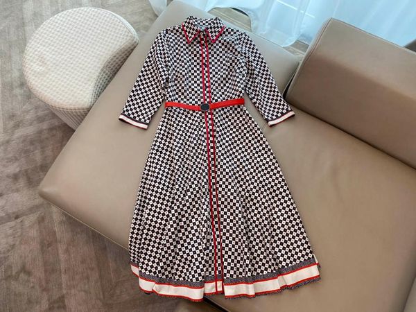 casual dresses sweet love print plaid dress for women 3d cut lapel high waist high-end brand big hem a-line autumn 2021, Black;gray
casual dresses sweet love print plaid dress for women 3d cut lapel high waist high-end brand big hem a-line autumn 2021, Black;gray