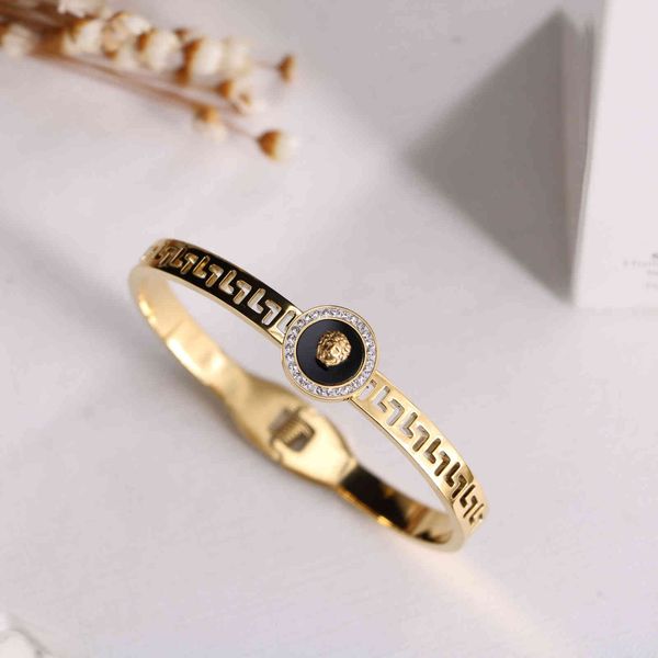 bangles bracelet decorated titanium steel f home three-dimensional beauty head maze great wall pattern spring opening wind fashion, Black
bangles bracelet decorated titanium steel f home three-dimensional beauty head maze great wall pattern spring opening wind fashion, Black