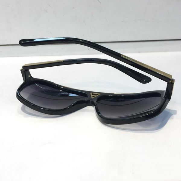 1pcs summer shades round sunglasses eyewear sun glasses designer brand black metal frame dark 50mm glass lenses for mens womens be, White;black
1pcs summer shades round sunglasses eyewear sun glasses designer brand black metal frame dark 50mm glass lenses for mens womens be, White;black