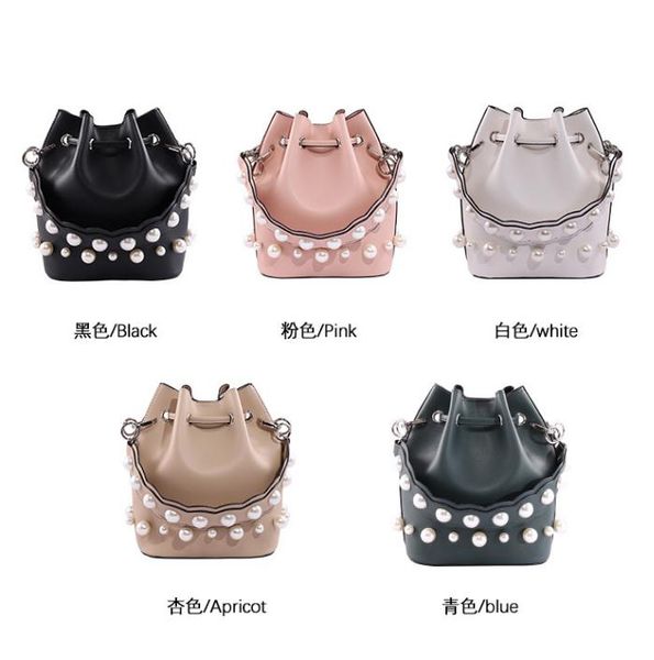 2020 new portable messenger bag trend color 34contrast mini shell transparent beach color jelly bag25, Red;black
2020 new portable messenger bag trend color 34contrast mini shell transparent beach color jelly bag25, Red;black