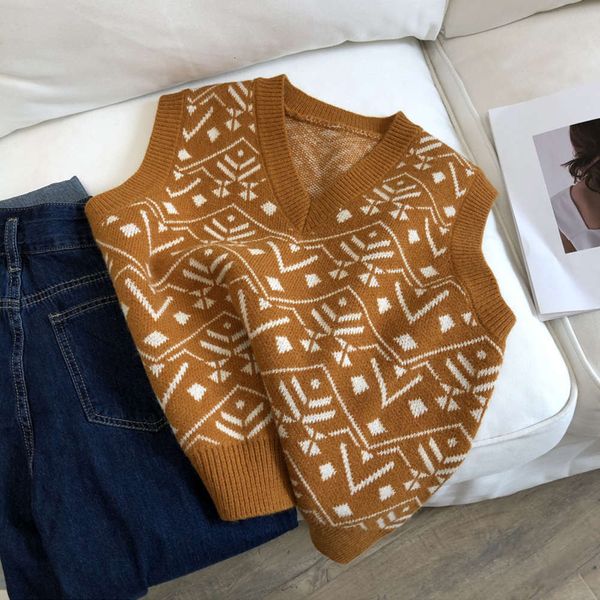 plaid v-neck vest women's spring autumn fashion sleeveless waistcoat temperament overlapping casual wool top, White
plaid v-neck vest women's spring autumn fashion sleeveless waistcoat temperament overlapping casual wool top, White
