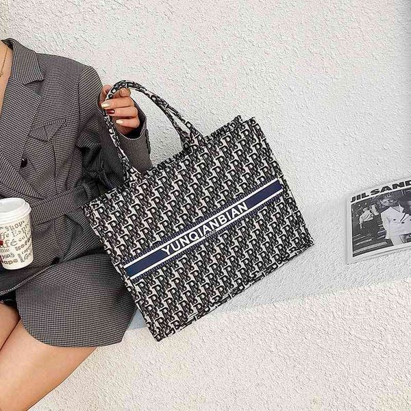 handbag popular student style, high-capacity single shoulder handbag, women's new version
handbag popular student style, high-capacity single shoulder handbag, women's new version