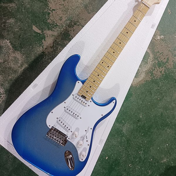 6 strings shining blue electric guitar with white pickguard,maple fretboard,22 frets
6 strings shining blue electric guitar with white pickguard,maple fretboard,22 frets