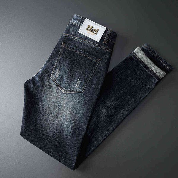 jeans autumn men's slim fit small feet international special korean embroidery nail bead fashion brand, Blue
jeans autumn men's slim fit small feet international special korean embroidery nail bead fashion brand, Blue