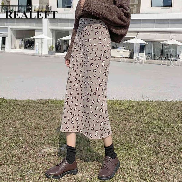women's leopard knitting skirt elegant high waist elastic back split warm pencil knitted long skirts female 210428, Black
women's leopard knitting skirt elegant high waist elastic back split warm pencil knitted long skirts female 210428, Black