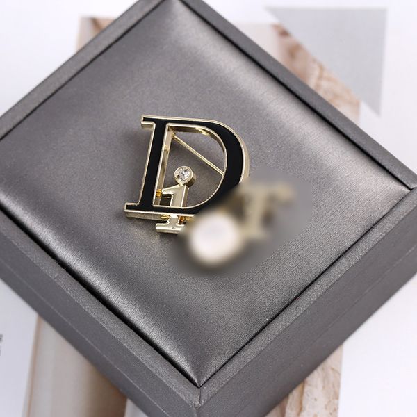 new d family brooch clothing decoration korean personalized brooch windbreaker, Gray
new d family brooch clothing decoration korean personalized brooch windbreaker, Gray