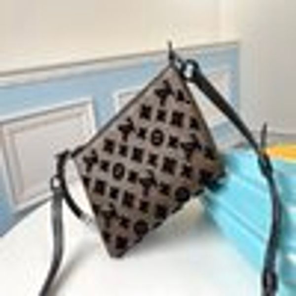 libobo6_1 t129 m54330 backpacks handbags iconic handles shoulder bags totes cross body bag clutches evening oxidized leather business, Red;black
libobo6_1 t129 m54330 backpacks handbags iconic handles shoulder bags totes cross body bag clutches evening oxidized leather business, Red;black